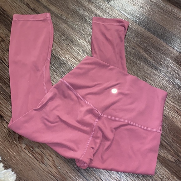 NWOT Lululemon Align Crop *21 So Merlot Size